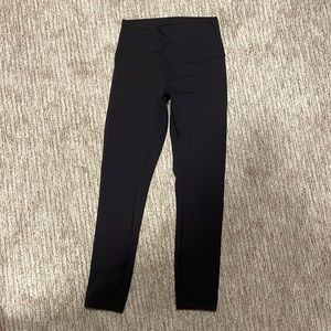 Lululemon high rise wunder under crop size 6